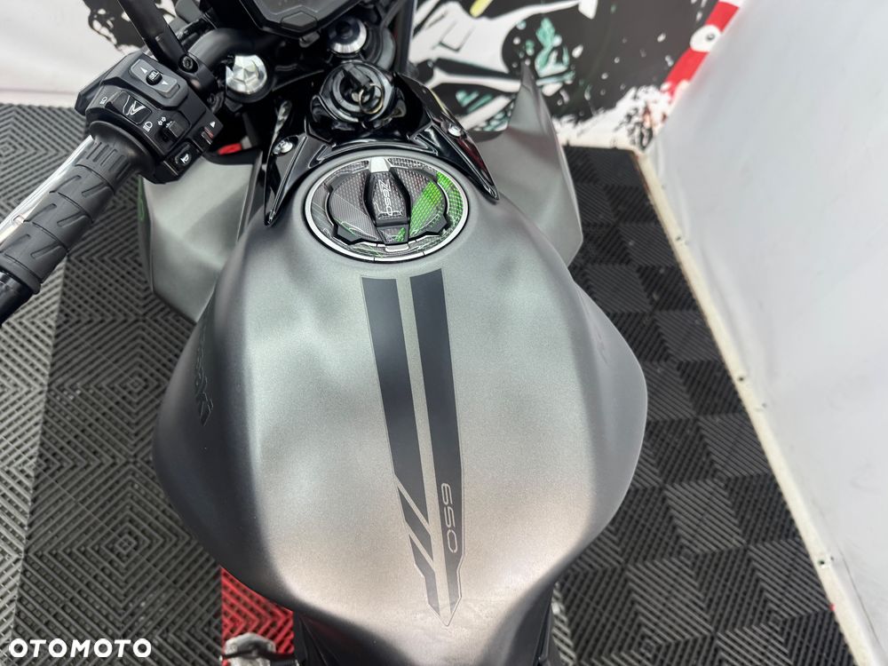 Kawasaki Z 650 - 22