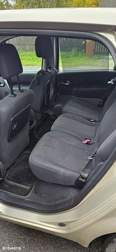 Renault Scenic - 12