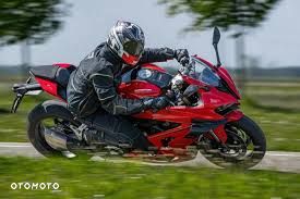 QJMOTOR SRK 800RR - 10