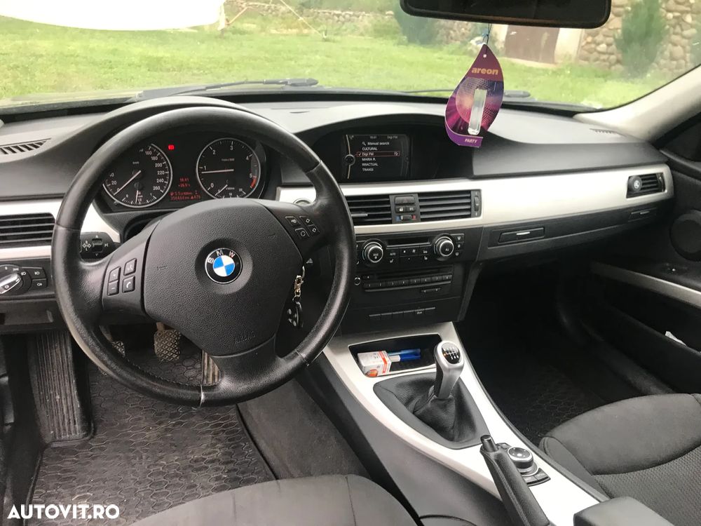 BMW Seria 3 320d - 7