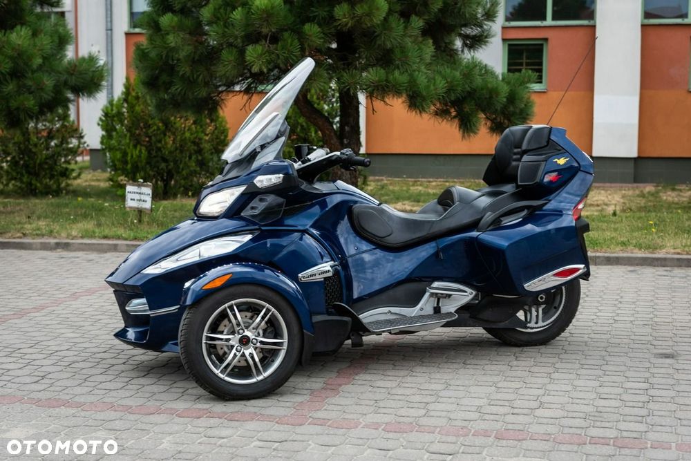 Can-Am Spyder - 6