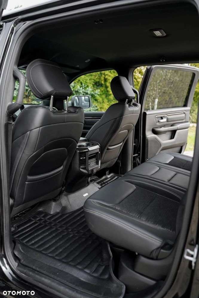 Dodge RAM 5.7 4x4 - 24