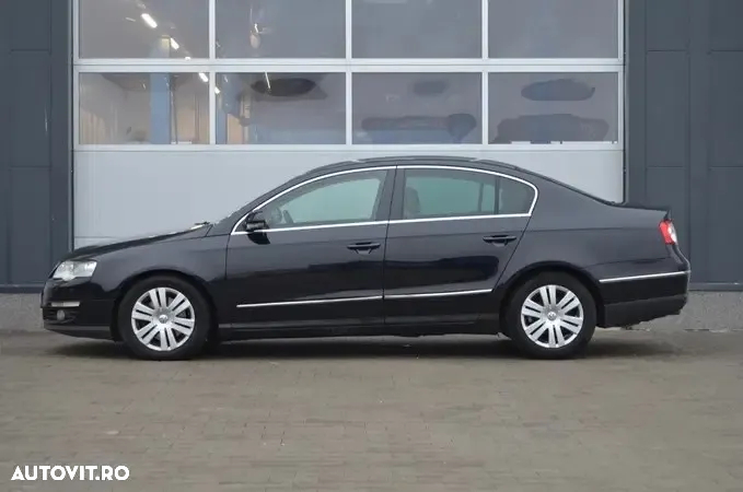 Volkswagen Passat 2.0 TDI DPF Blue TDI DSG Highline - 11