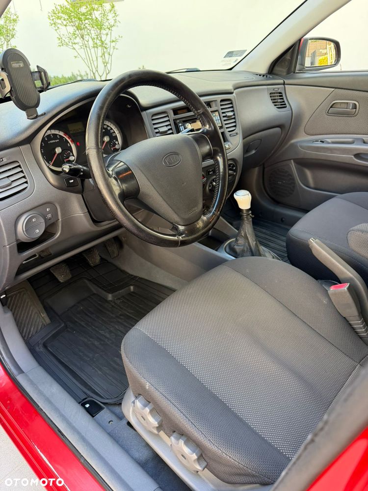 Kia Rio 1.6 Sport - 8