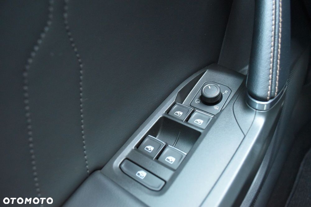 Cupra Leon 2.0 TSI DSG - 25