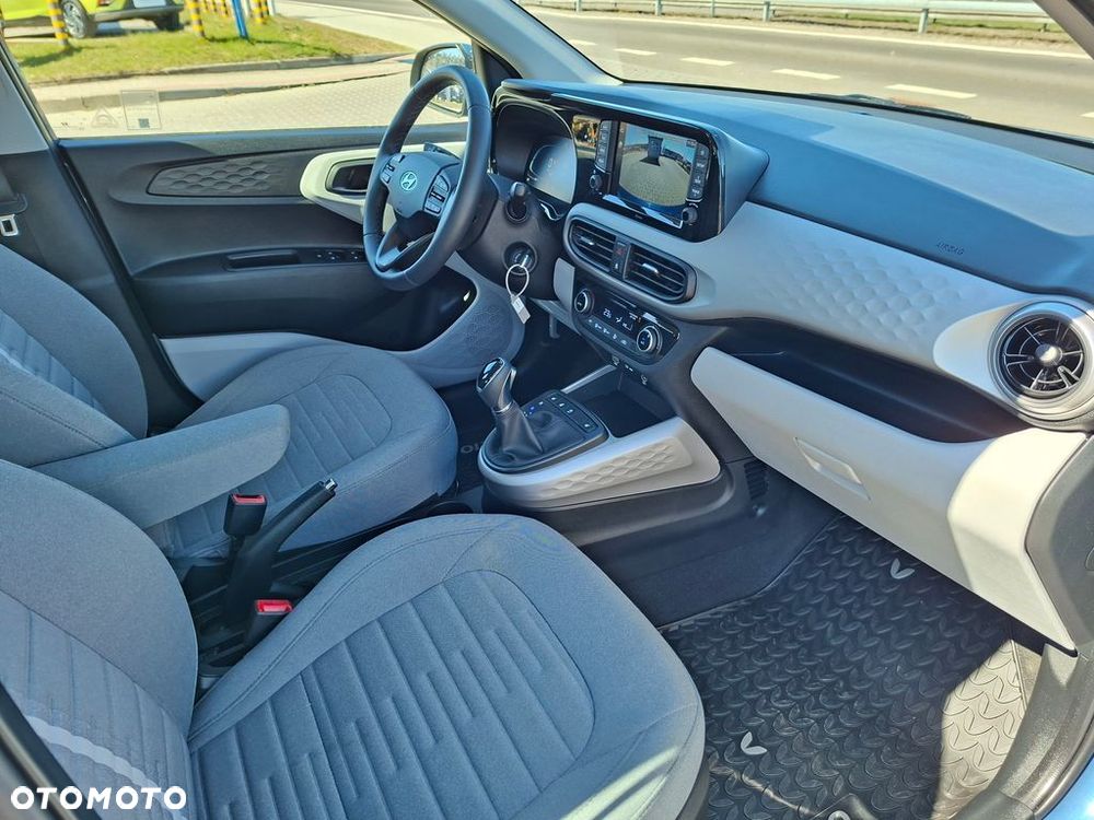 Hyundai i10 - 10
