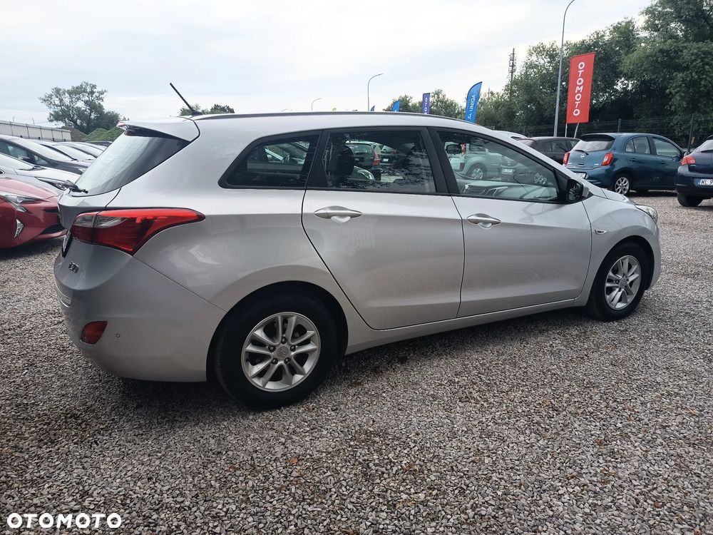 Hyundai i30 1.4 Comfort - 13