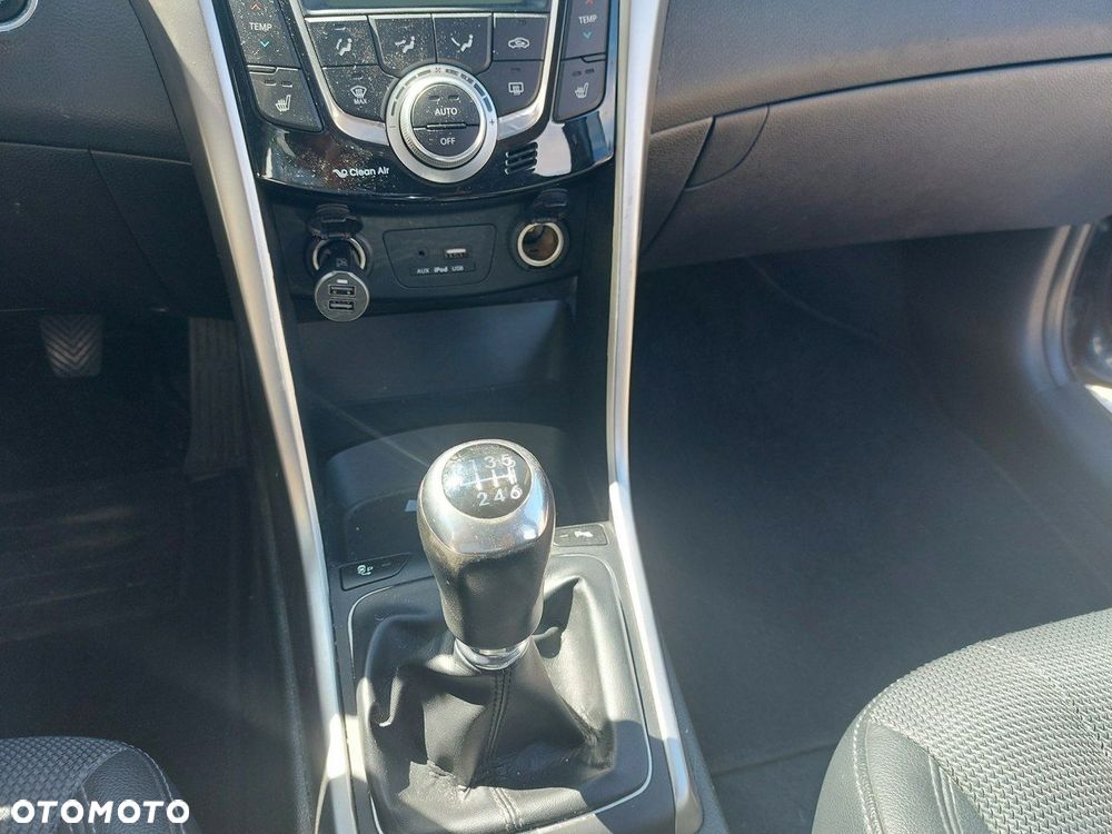 Hyundai i30 - 21