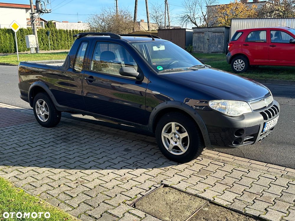 Fiat Strada 1.3 Adventure - 12