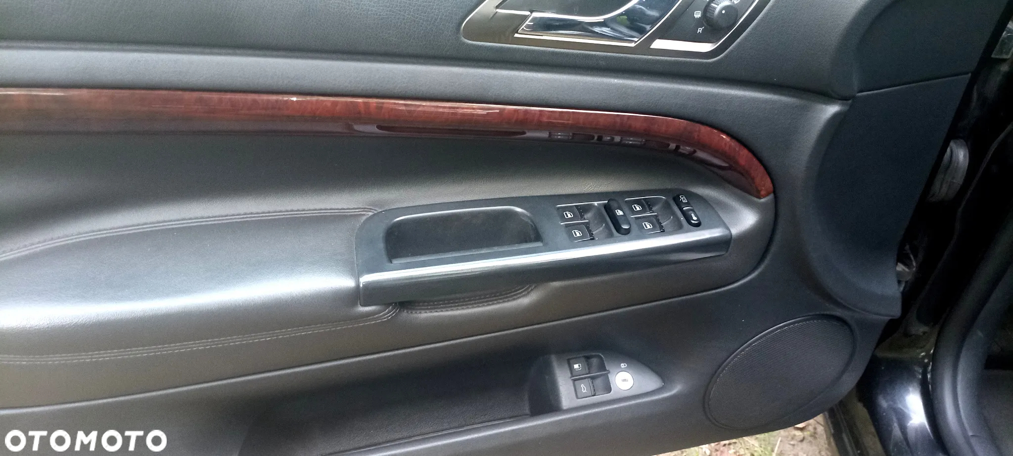 Skoda Superb 2,5 TDI Tiptronic Laurin&Klement - 9