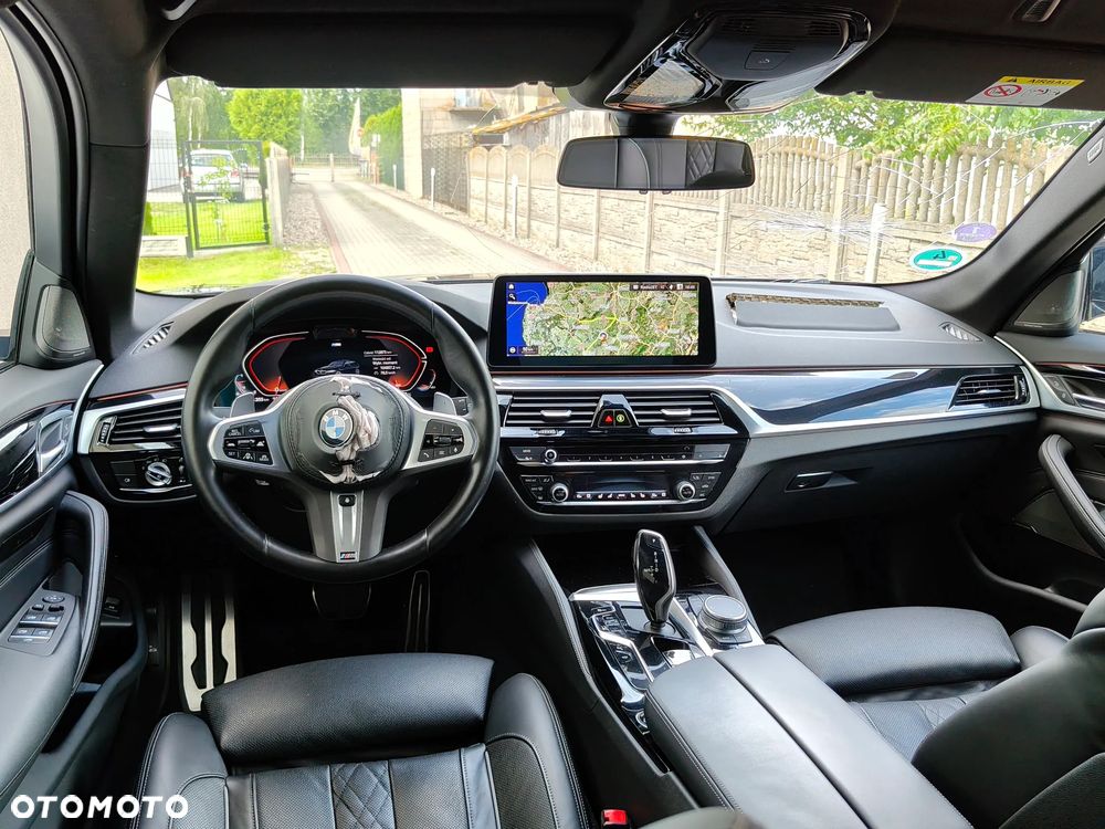 BMW Seria 5 540i xDrive mHEV M Sport sport - 35