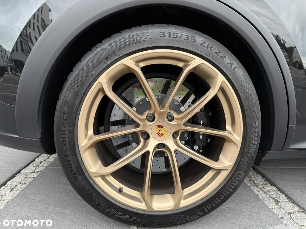 Porsche Cayenne - 5