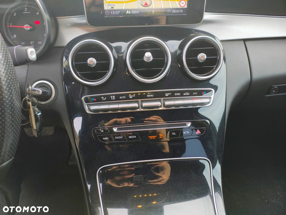 Mercedes-Benz Klasa C 200 (BlueTEC) d 7G-TRONIC Avantgarde - 21