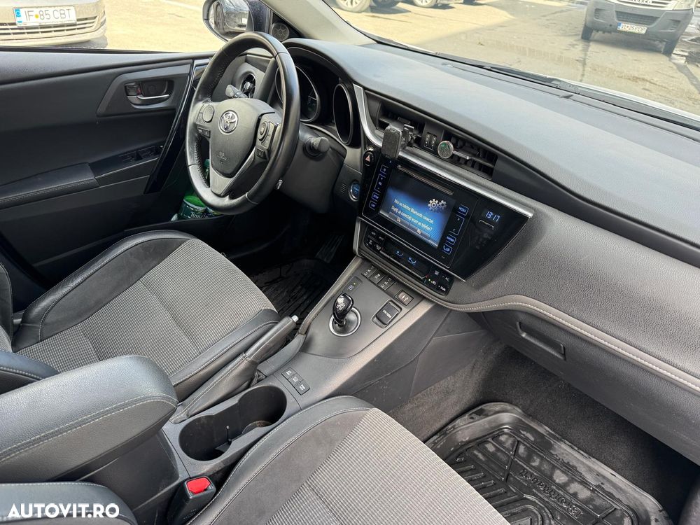 Toyota Auris - 6