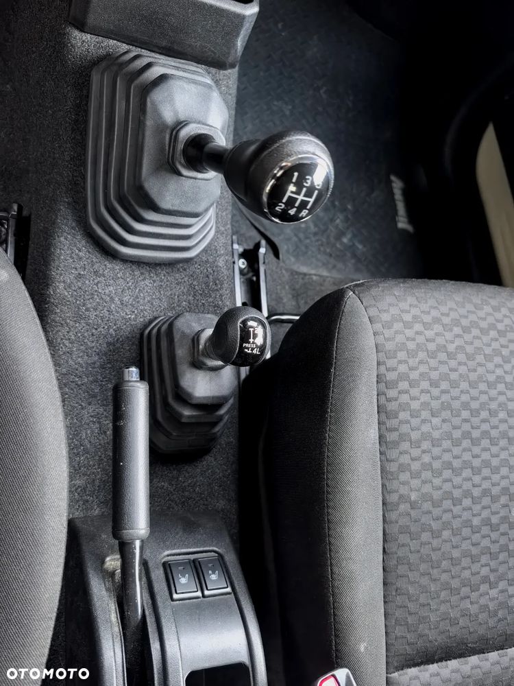 Suzuki Jimny 1.5 Premium - 7