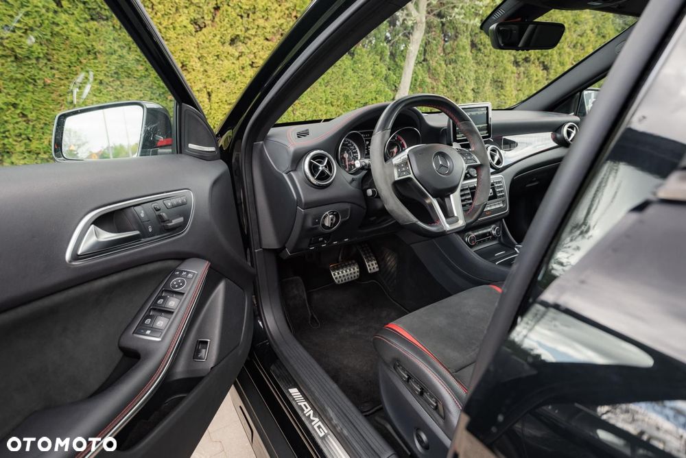 Mercedes-Benz GLA 45 AMG 4-Matic Edition 1 - 11