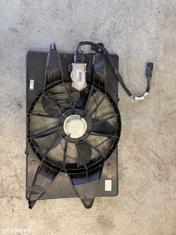 JEEP CHEROKEE LIFT 2019- WENTYLATOR OBUDOWA WENTYLATORA USA 2.4 B