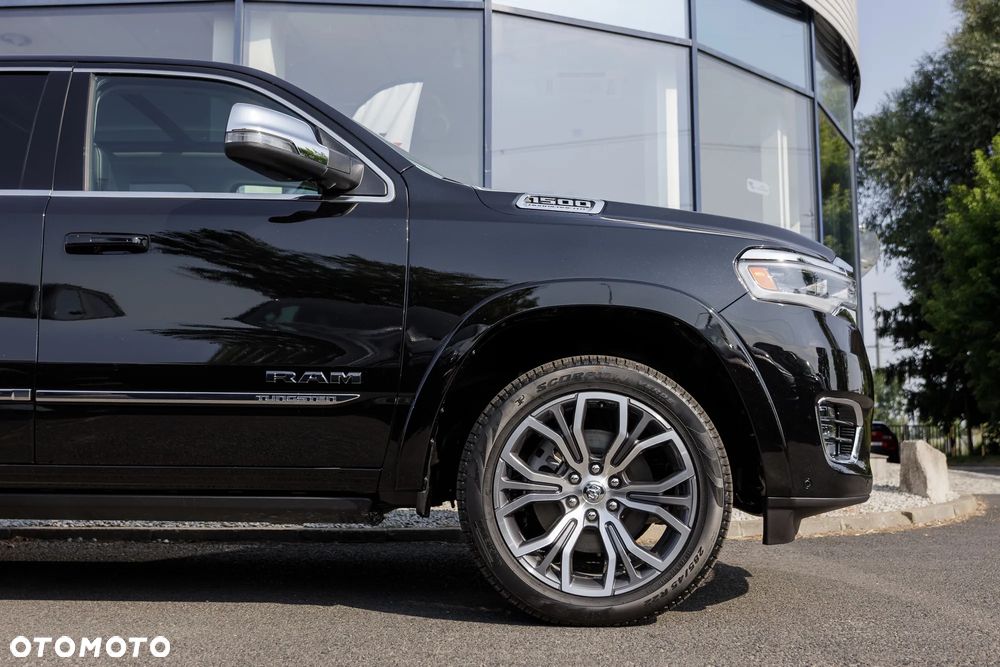 RAM 1500 Tungsten - 36