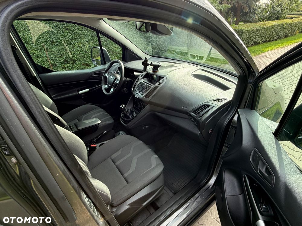 Ford Connect - 17