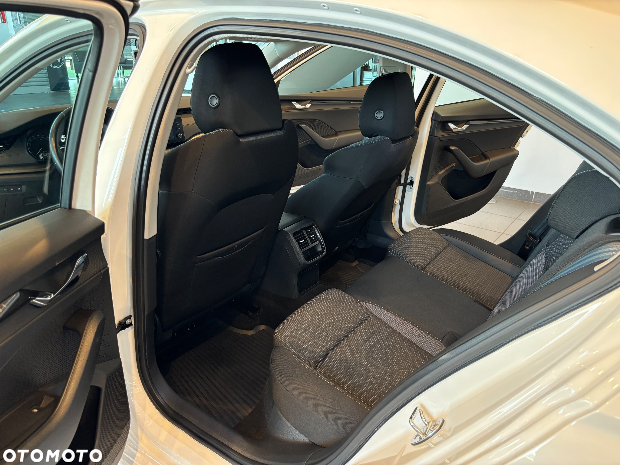 Skoda Octavia 2.0 TDI Ambition DSG - 15