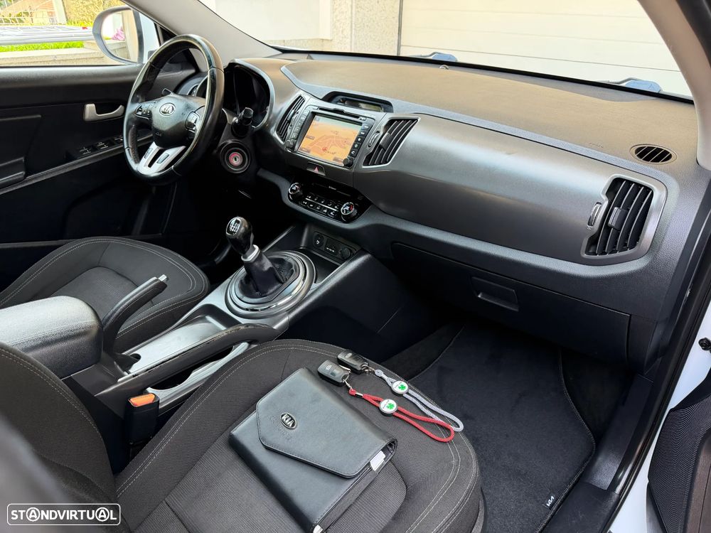Kia Sportage 1.7 CRDi ISG TX Navi - 8