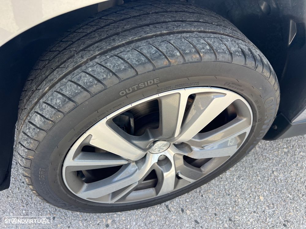 Peugeot 2008 PureTech 110 Stop&Start Crossway - 30