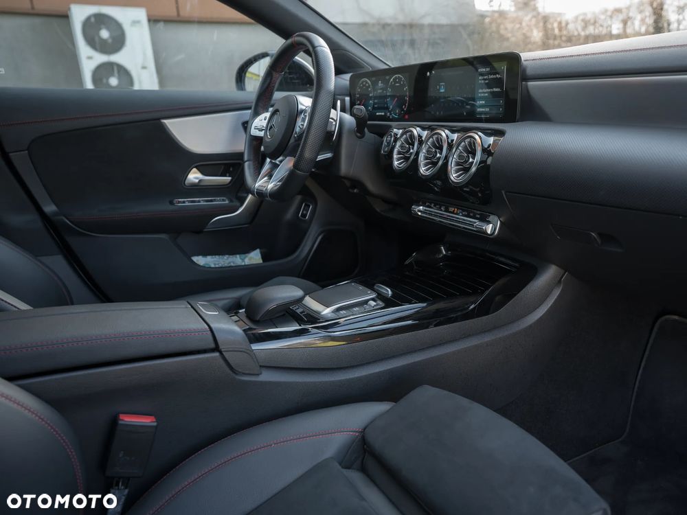 Mercedes-Benz CLA AMG 35 mHEV 4-Matic 8G-DCT - 29