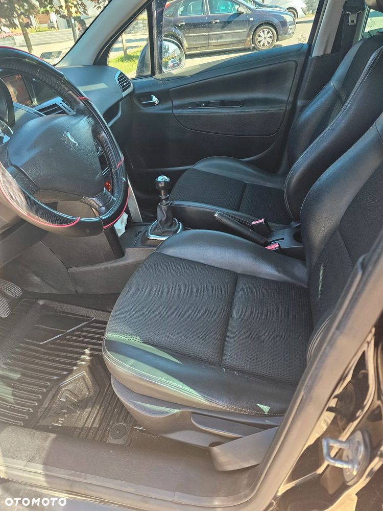 Peugeot 207 1.6 HDi - 16
