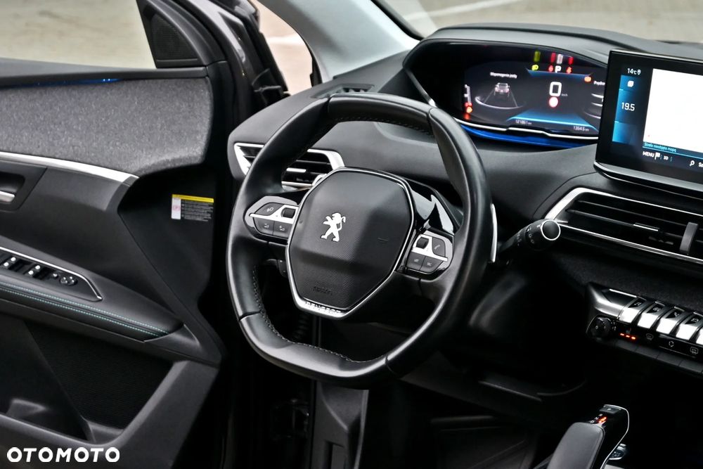 Peugeot 3008 BlueHDi 130 Stop & Start EAT8 Allure Pack - 26
