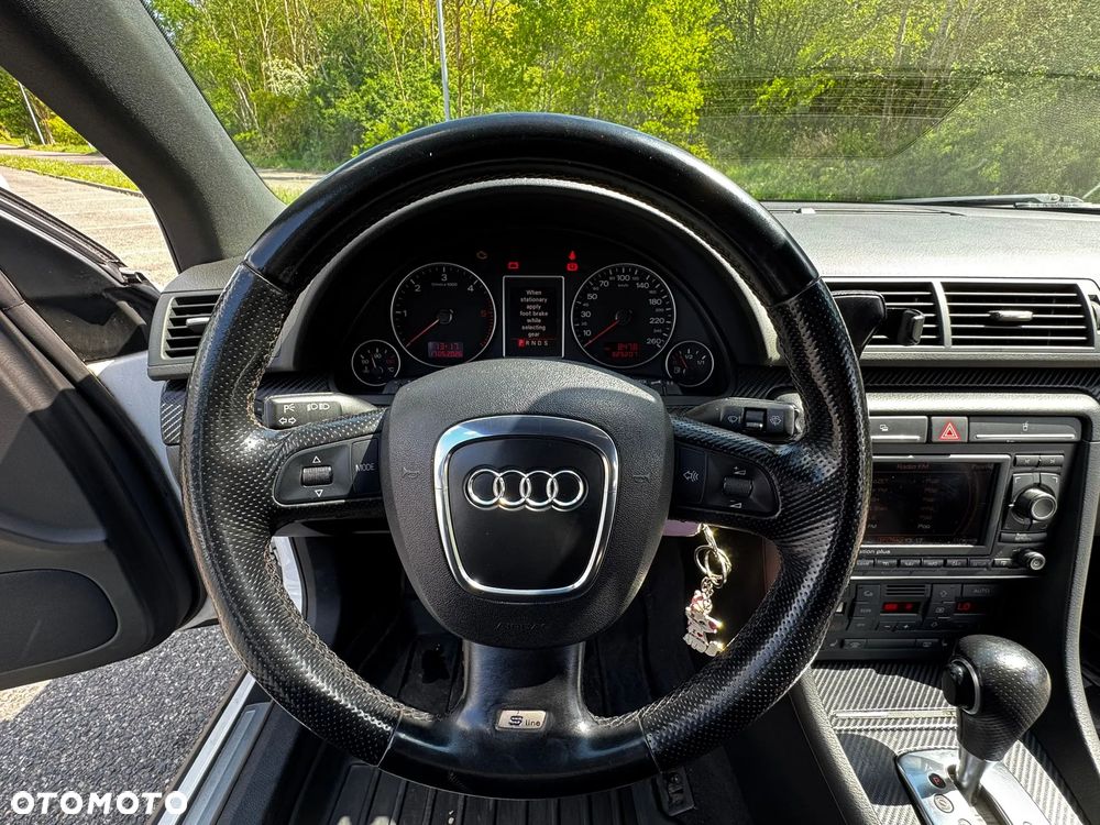 Audi A4 Limousine - 15
