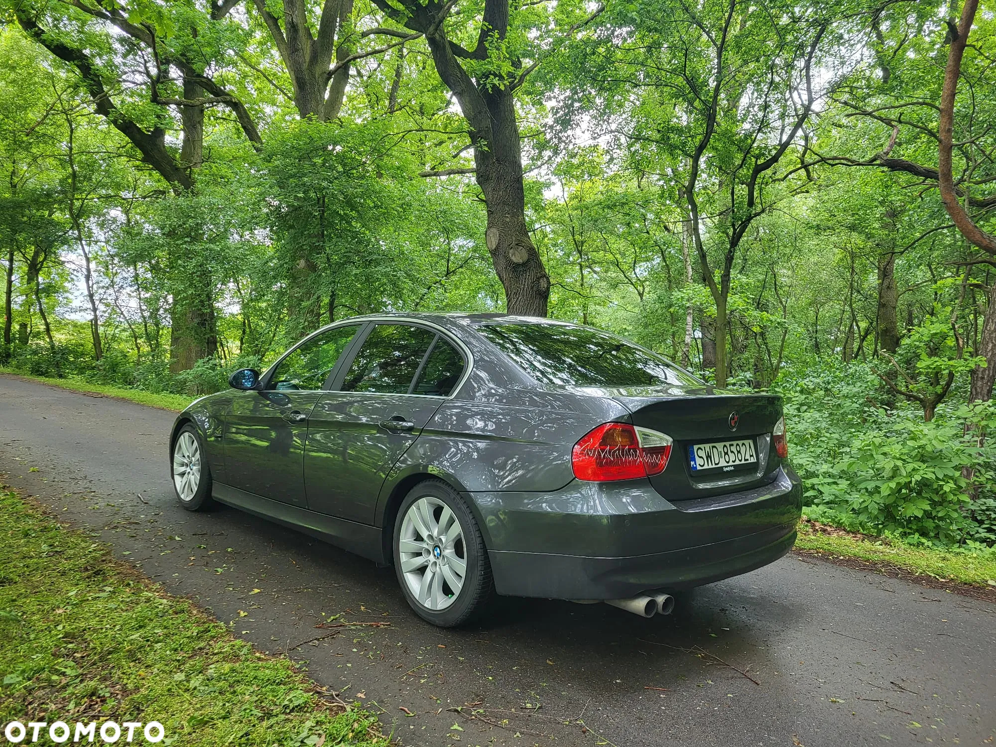BMW Seria 3 330i - 9