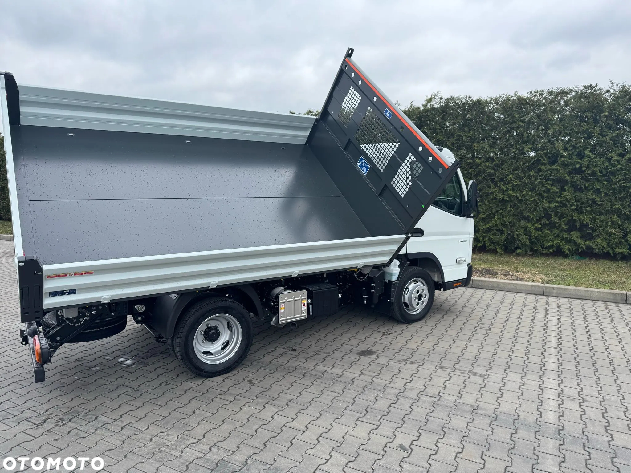 FUSO CANTER - 6