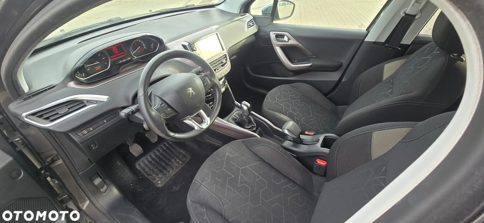 Peugeot 2008 PureTech 82 Active - 11