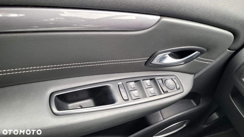 Renault Scenic Energy TCe 130 S&S Xmod Bose Edition - 18