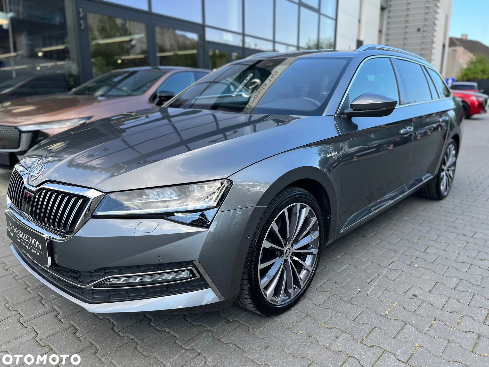 Skoda Superb 2.0 TDI SCR 4x4 L&K DSG - 4