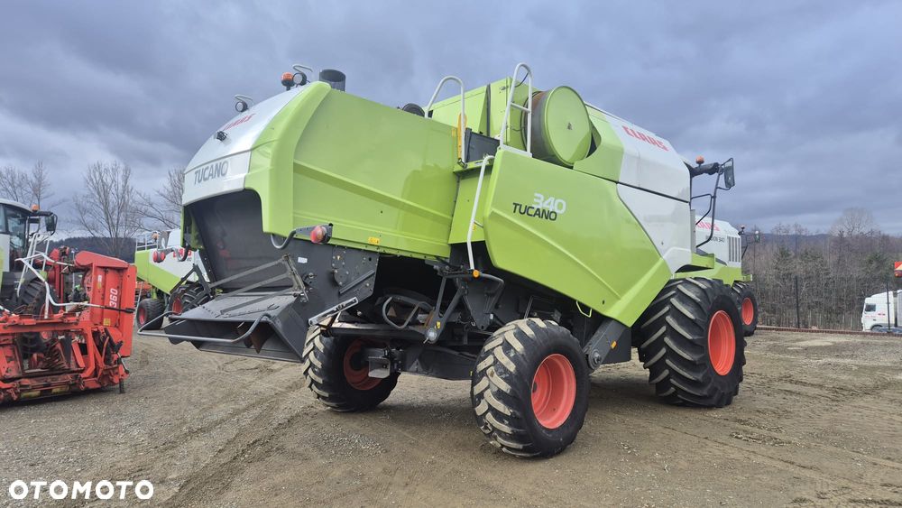 Claas Tucano 340 - 14