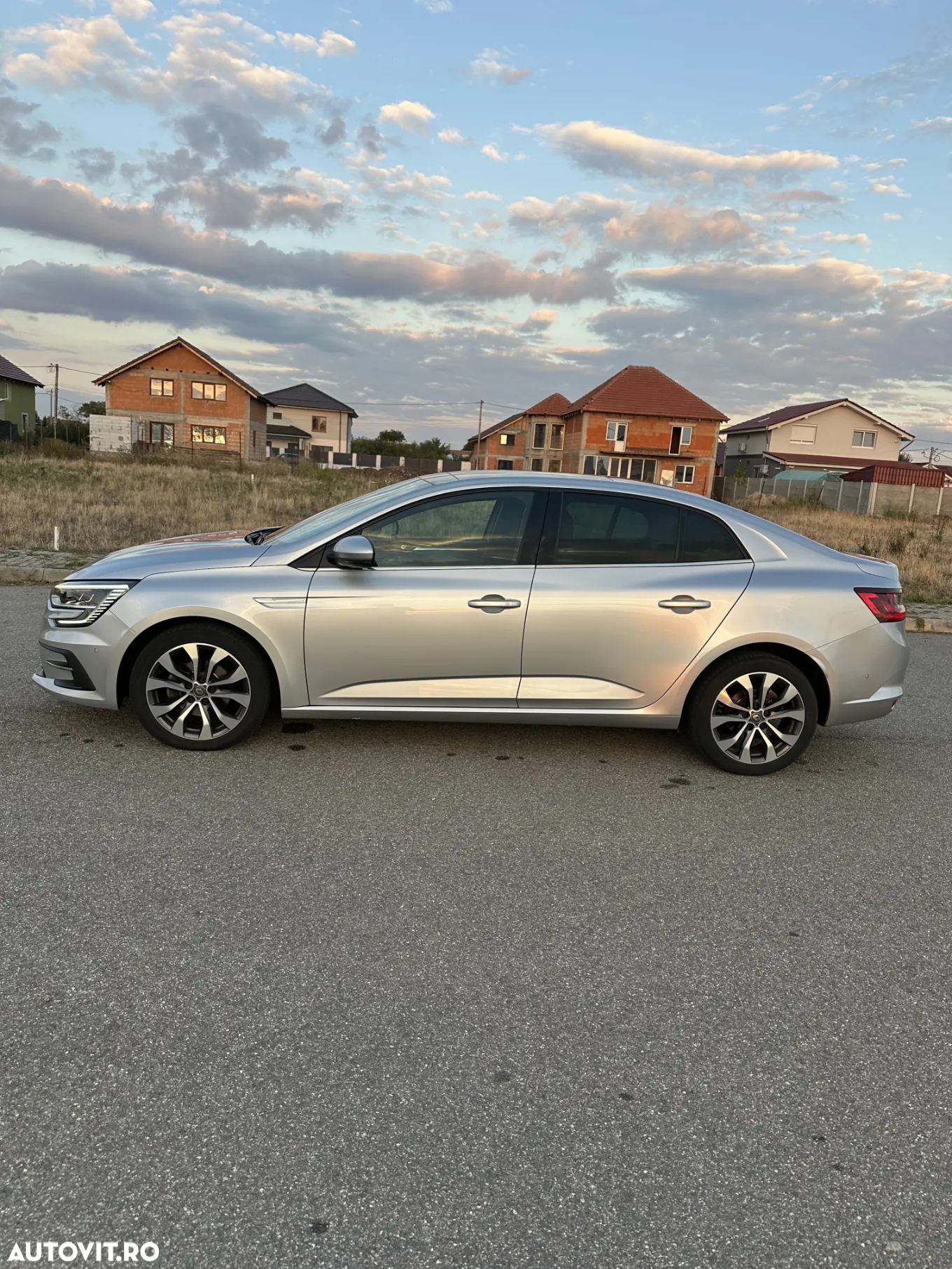 Renault Megane BLUE dCi 115 EDC Techno - 5