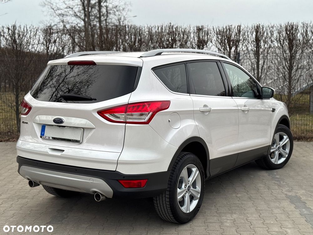 Ford Kuga 2.0 TDCi 4x4 Titanium - 13