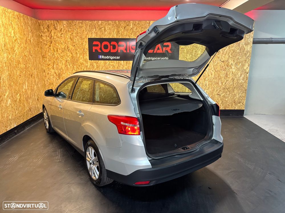 Ford Focus SW 1.5 TDCi Titanium - 18