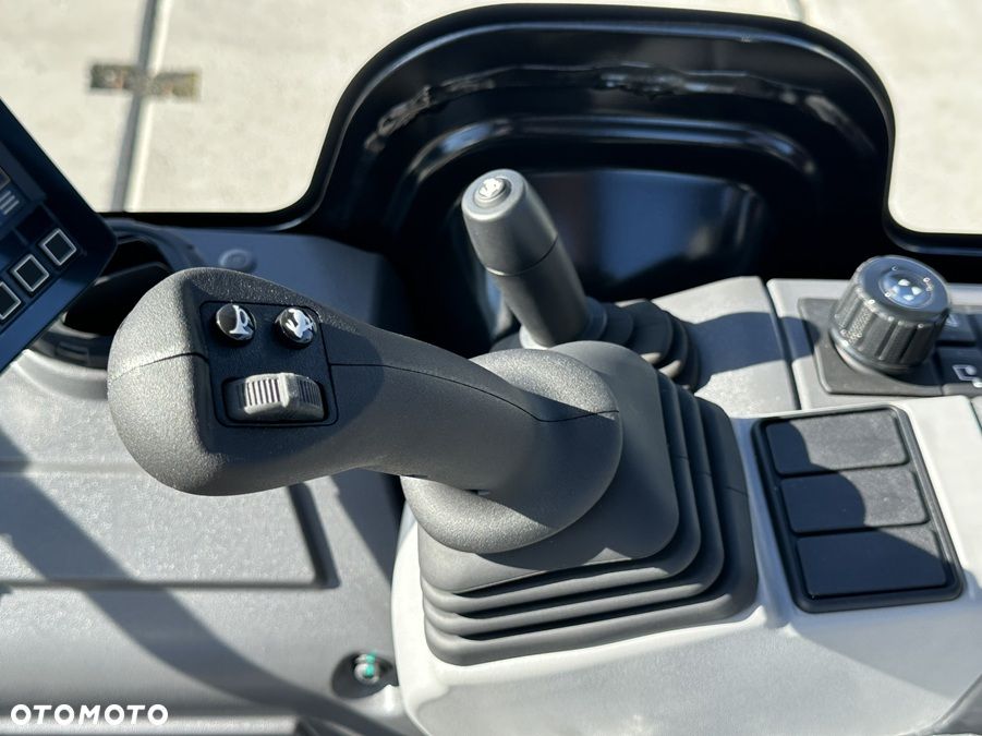 Caterpillar 302 CR - 27