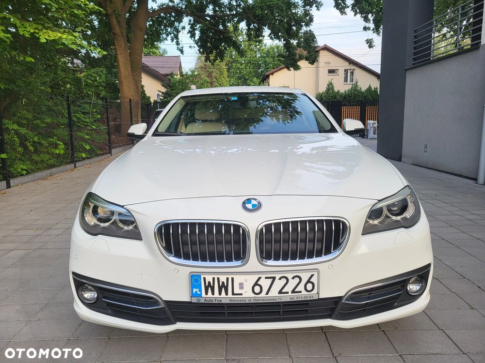 BMW Seria 5 528i xDrive Luxury Line - 10