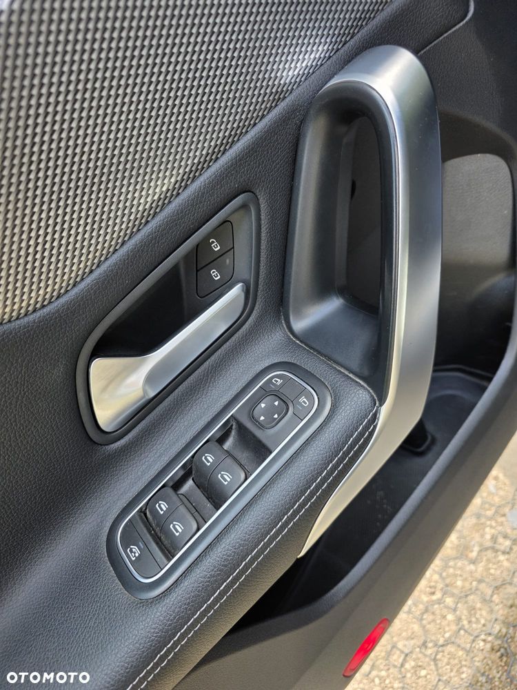 Mercedes-Benz CLA 180 Edition 2021 - 13