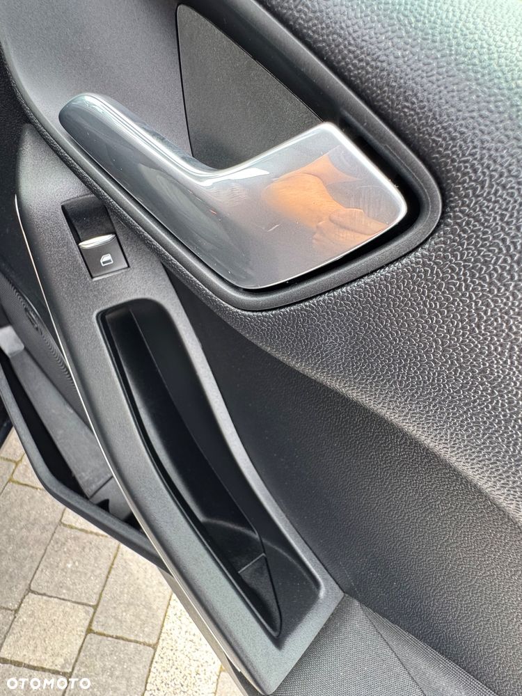 Ford Fiesta 1.0 EcoBoost STart-Stop Titanium - 16