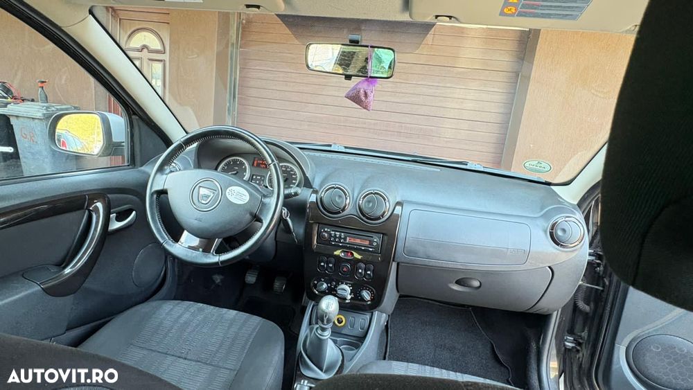 Dacia Duster 1.5 dCi 4x2 Laureate - 4