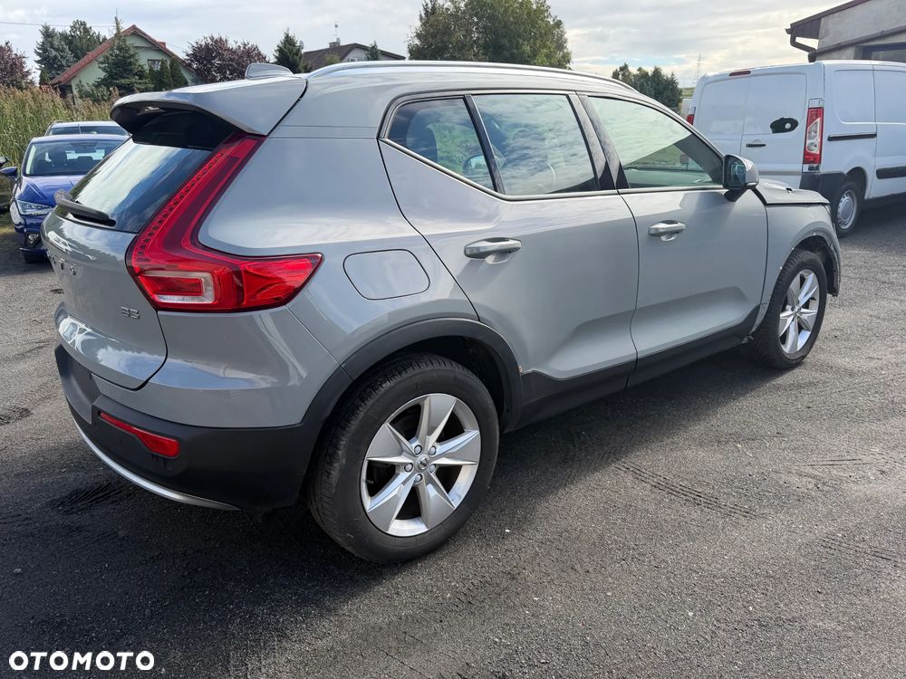 Volvo XC 40 - 4