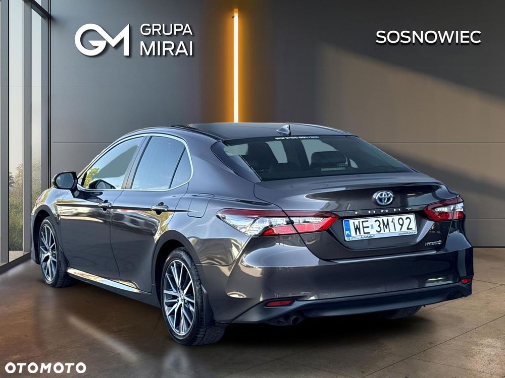 Toyota Camry 2.5 Hybrid Prestige CVT - 3