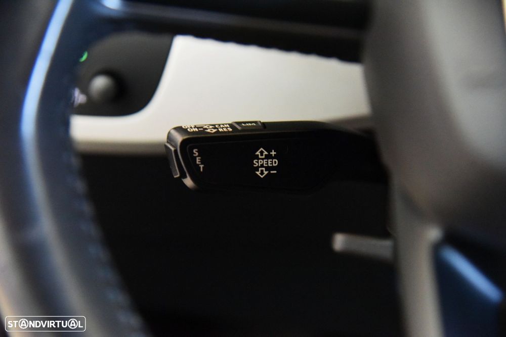 Audi A4 Avant 35 TDI Design S tronic - 15