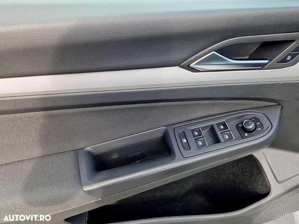 Volkswagen Golf 1.5 eTSI ACT DSG MHEV Life - 15