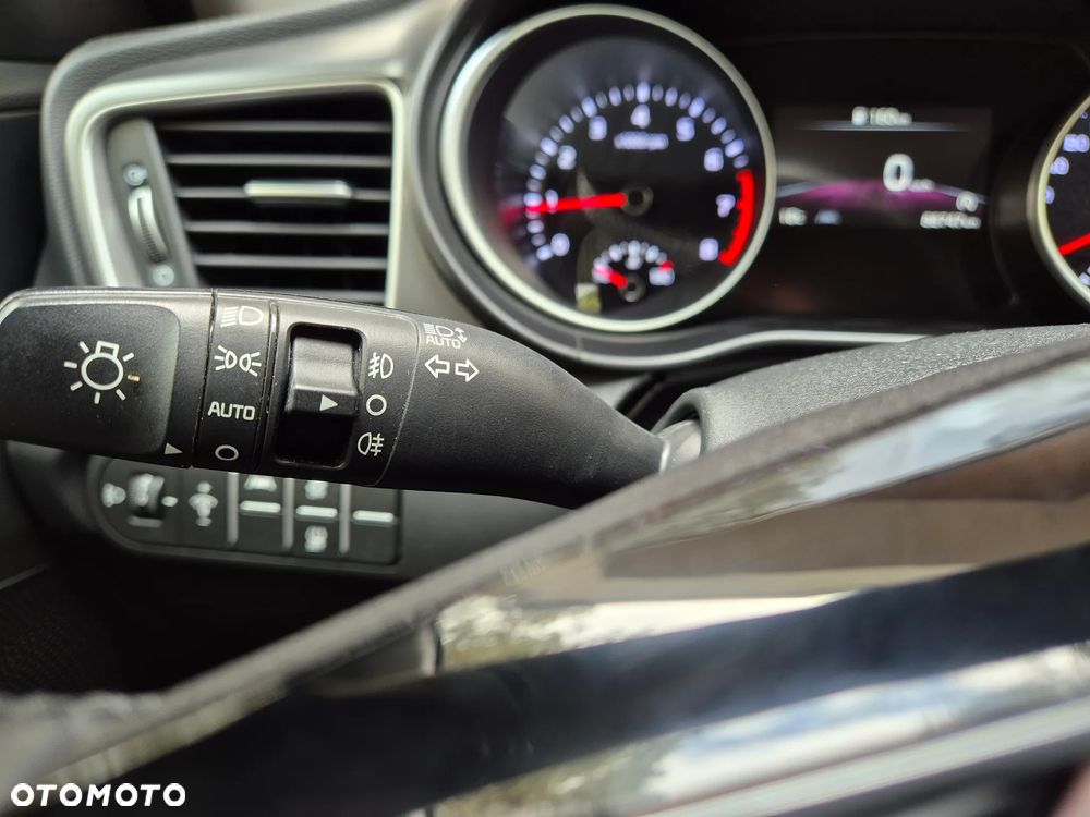 Kia Ceed 1.5 T-GDI M - 12