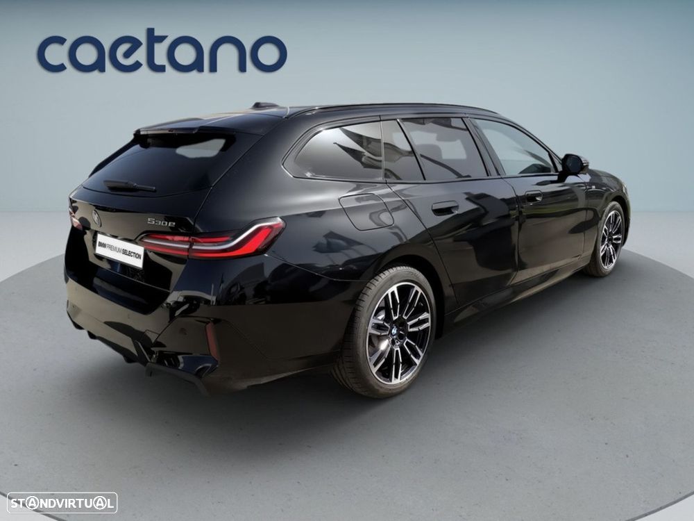 BMW 530 e Pack Desportivo M - 7